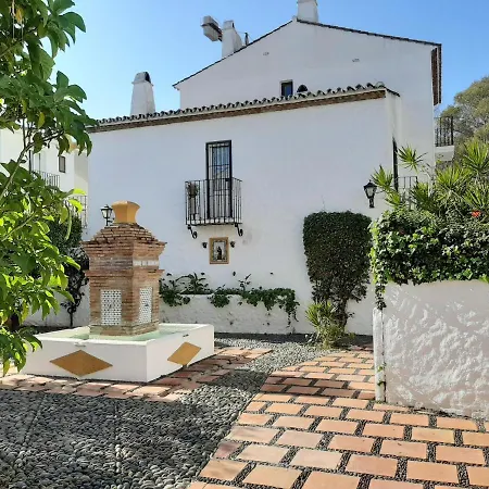 Benamara Gardens, With Pool, 100m From Near Marbella & Apartment